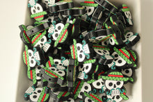 Load image into Gallery viewer, Silicone Candy Skull bead
