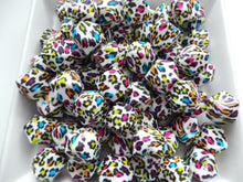 Load image into Gallery viewer, 17mm Hexagon Colourful Leopard Silicone Beads (Pack of 5)
