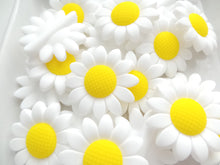 Load image into Gallery viewer, Daisy Bead
