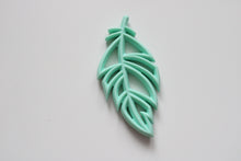 Load image into Gallery viewer, Leaf Bead - Mint
